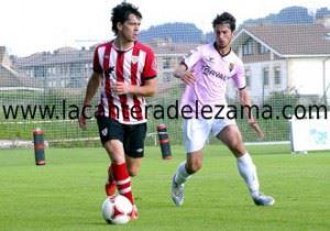 Iker Guarrotxena autor de dos goles ante el Teruel | Foto: Unai Zabaleta