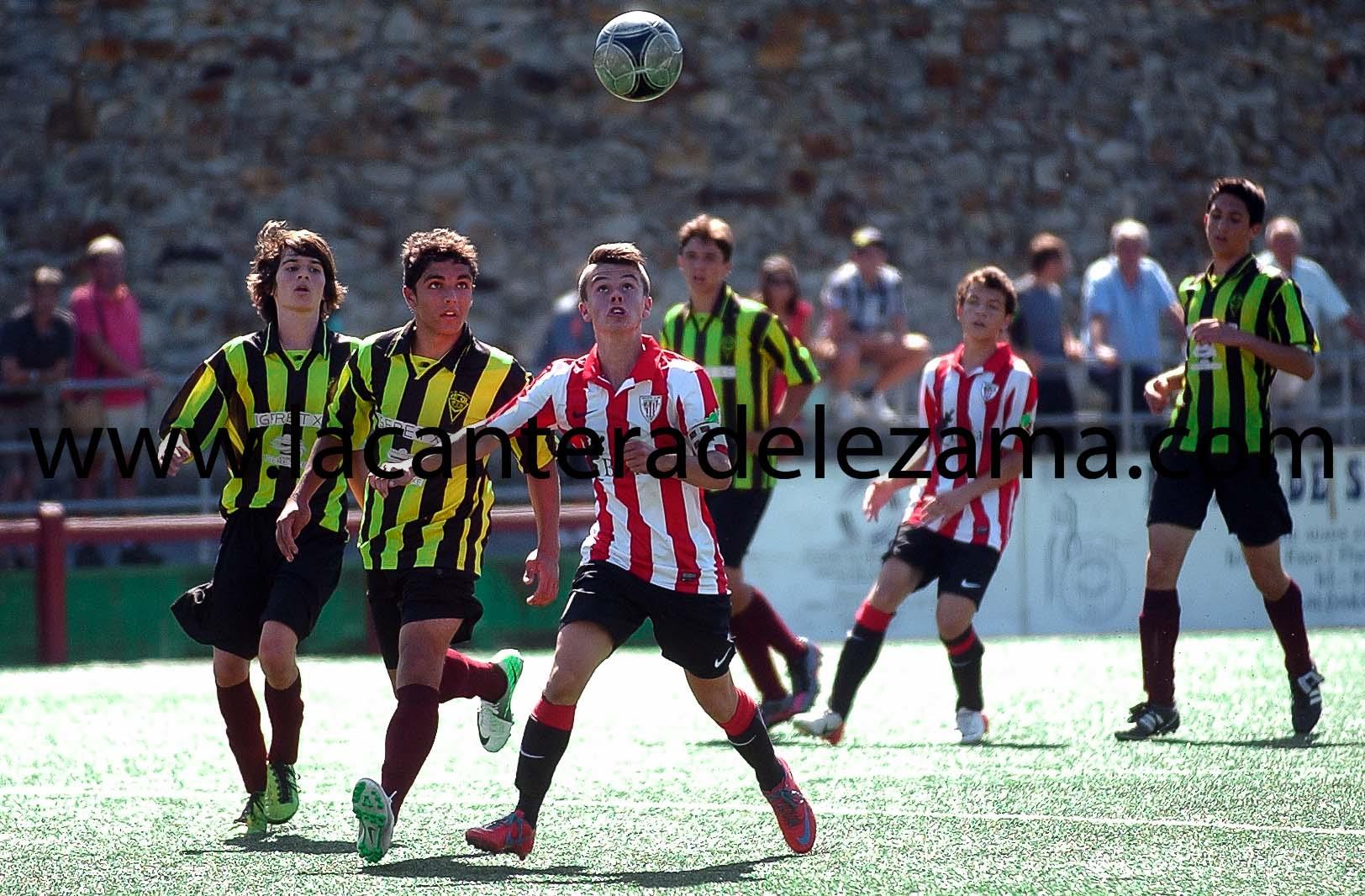 Iker Ruiz autor del gol de la victoria | Foto: Unai Zabaleta