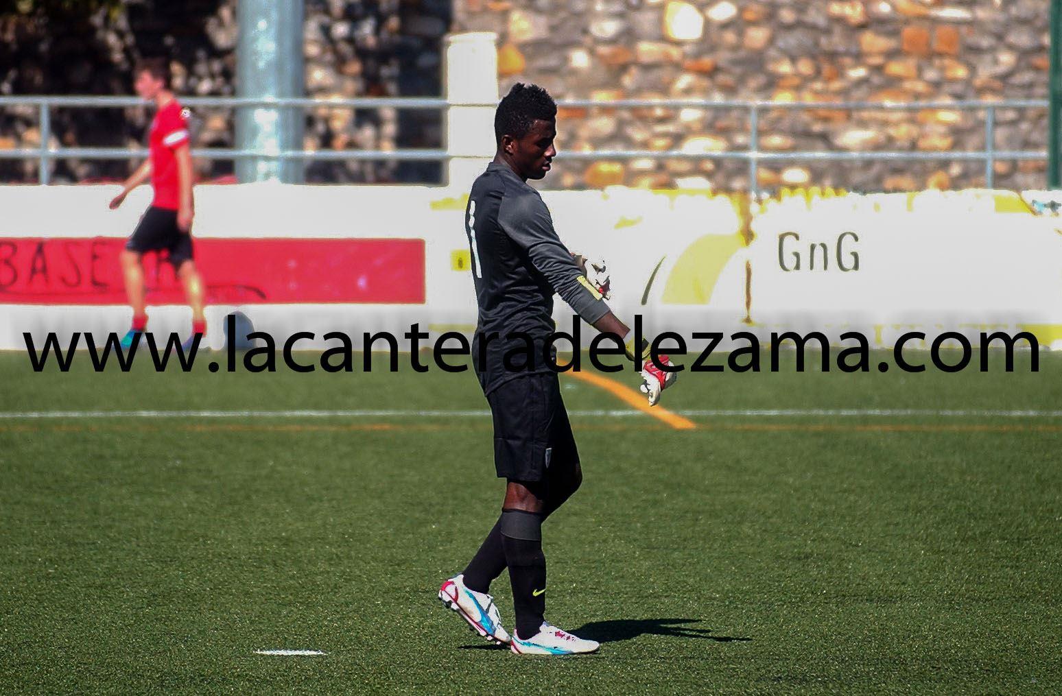 Cristophe Atangana pudo jugar su primer partido con el Cadete LV | Foto: Unai Zabaleta