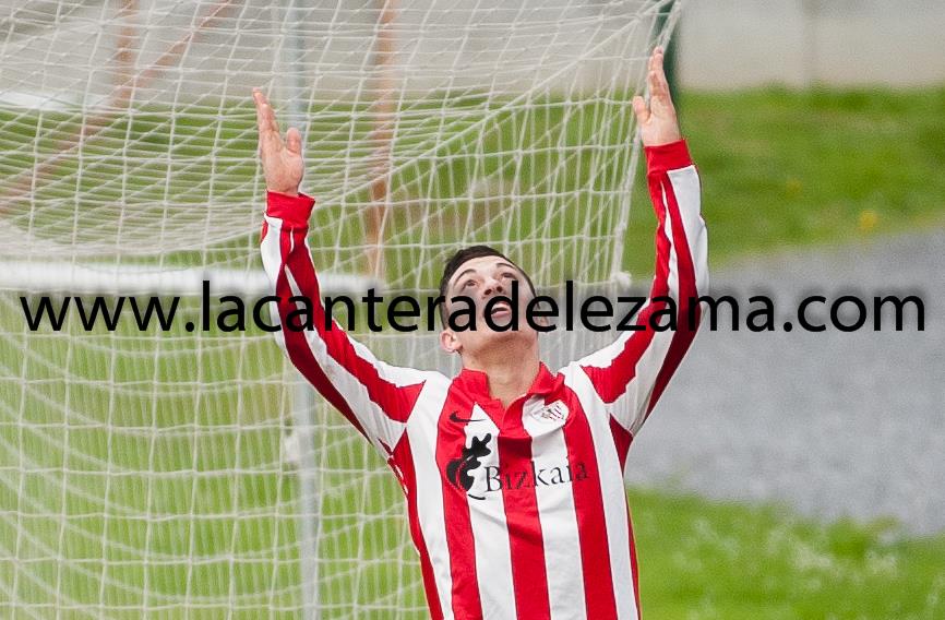 Yanis celebra uno de los goles | Foto: Unai Zabaleta